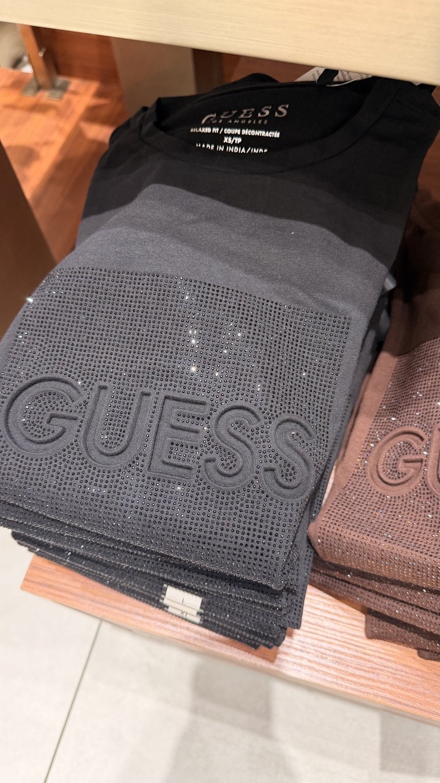 Charcoal shimmer GUESS tee