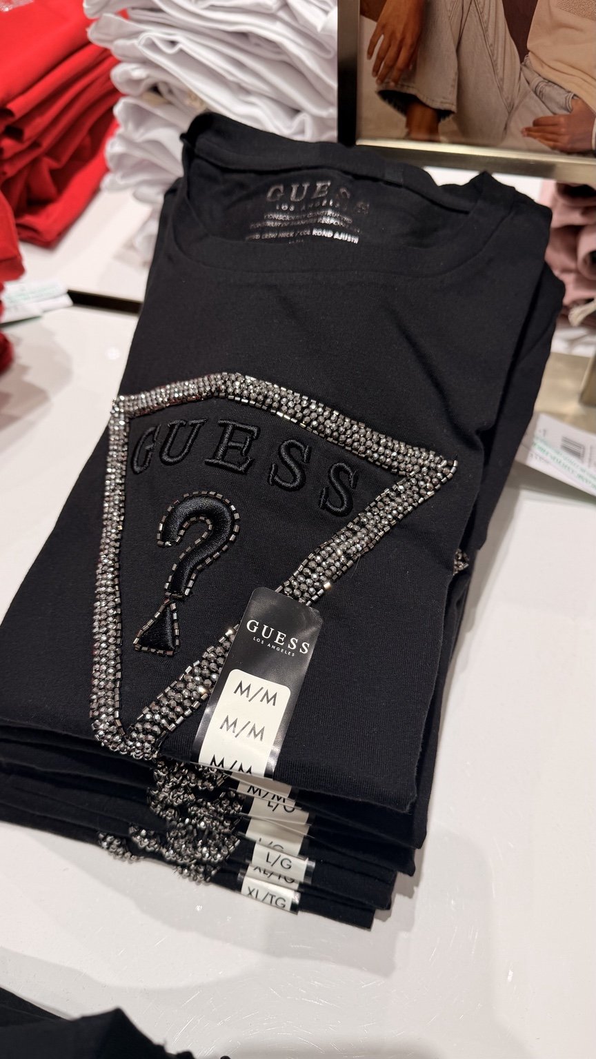Black rhinestone triangle GUESS tee