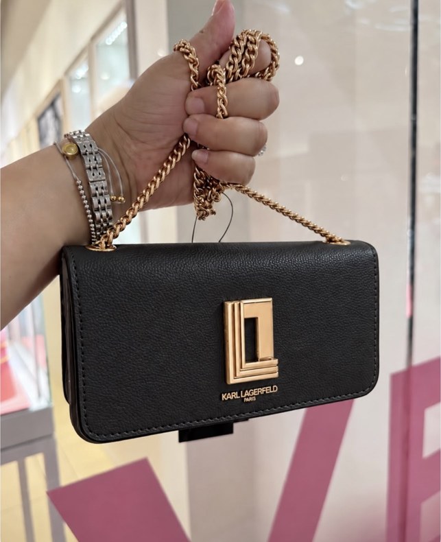Monogram chain wallet · black and gold